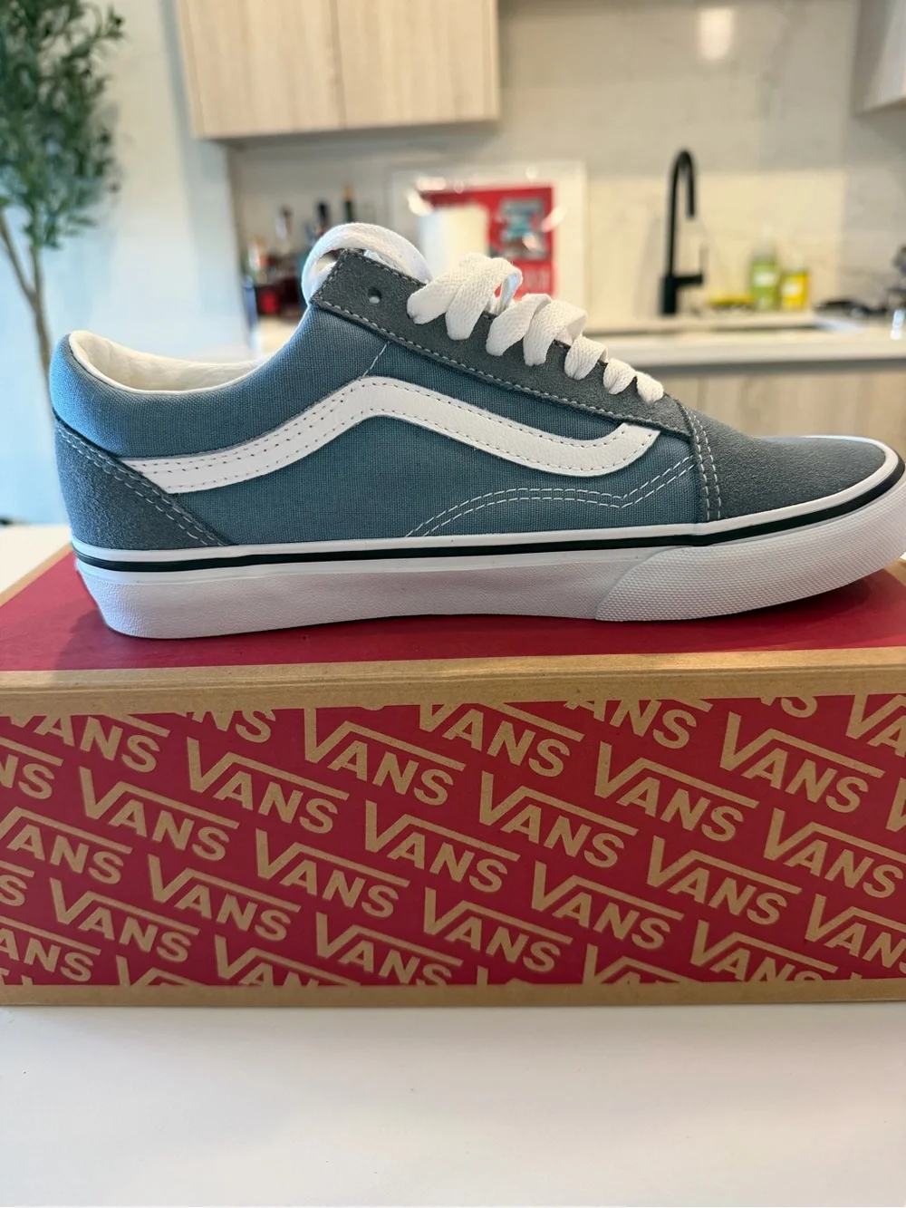 Vans Old Skool Sneaker — Blue/White